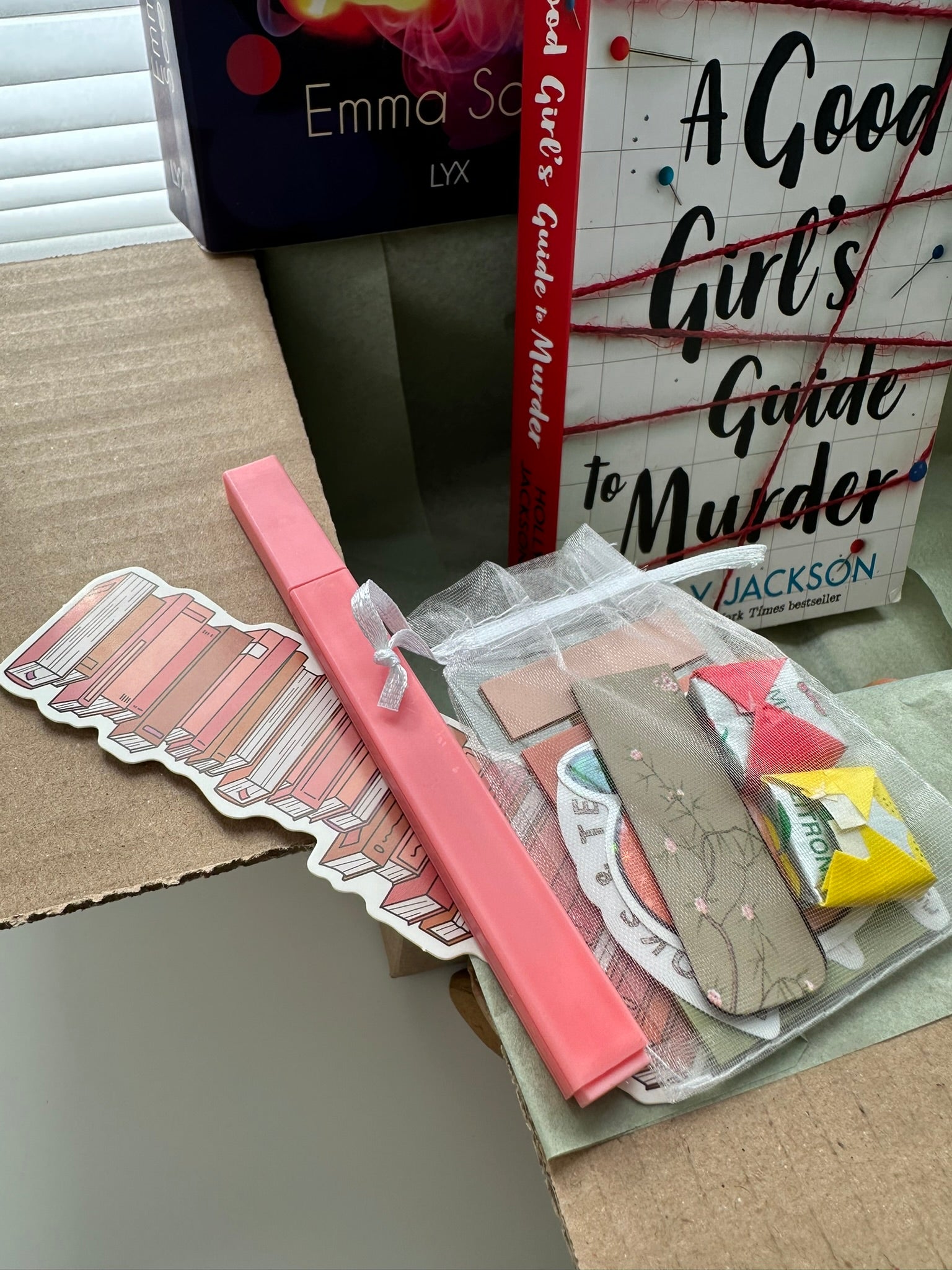 Überraschungsbuchbox - Retterbox