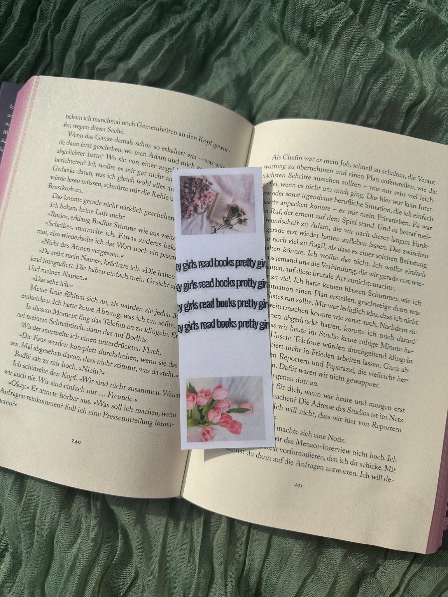 Lesezeichen - Pretty Girls read